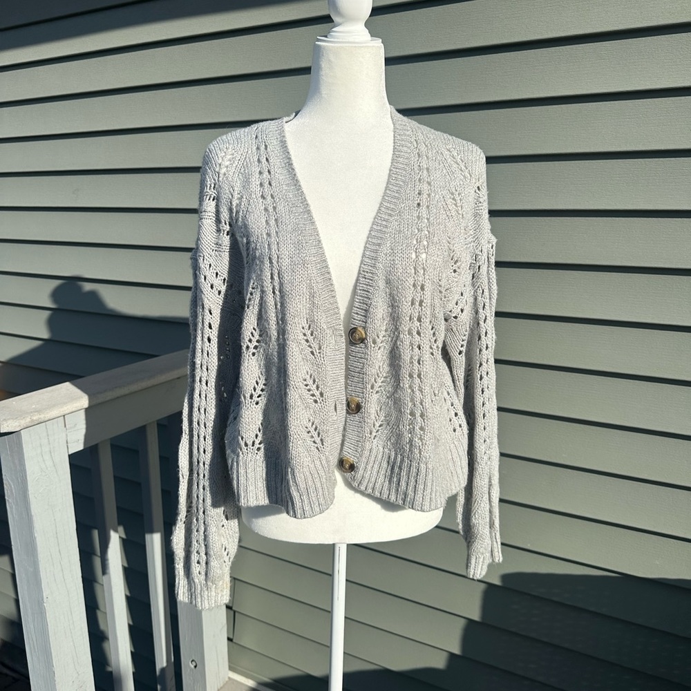 American Eagle Cardigan Size M